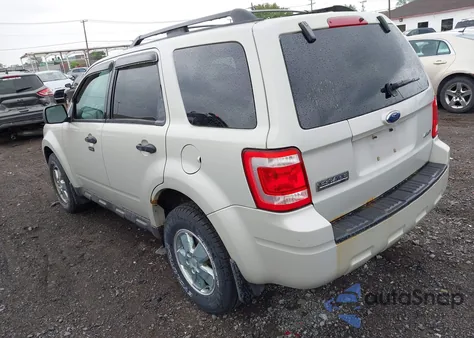 2009 Ford Escape Xlt from USA, damaged, VIN 1FMCU93G19KA86415